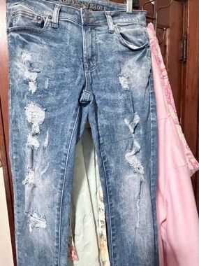 American Eagle Outfitters Women's Distressed Blue Skinny Jeans